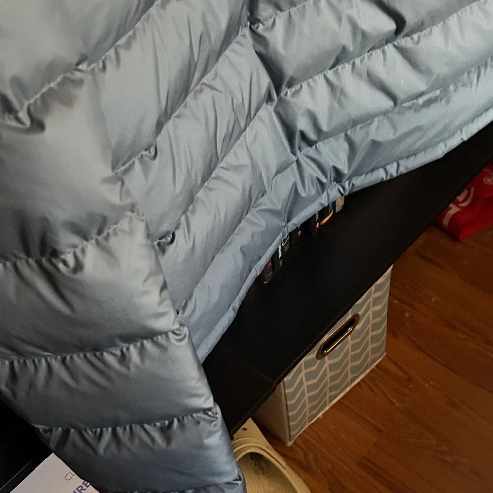 The North Face Men's Charcoal Puffer Jacket - Picture 5 of 5